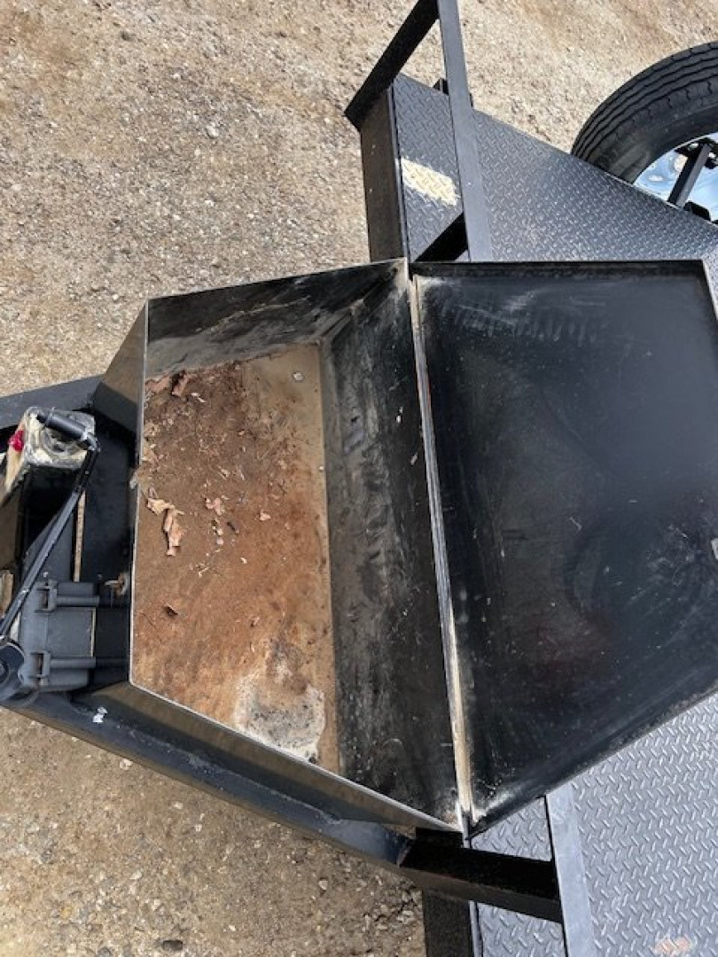 Used 2019 84x18 dovetail /Steel Floor/Toolbox car hauler Car / Racing Trailer