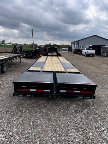 New 2026 MAXX-D LDX 102X32 LOW PRO DECKOVER GN ENGINEERED BEAM AND NECK24K GVWR Equipment Trailer