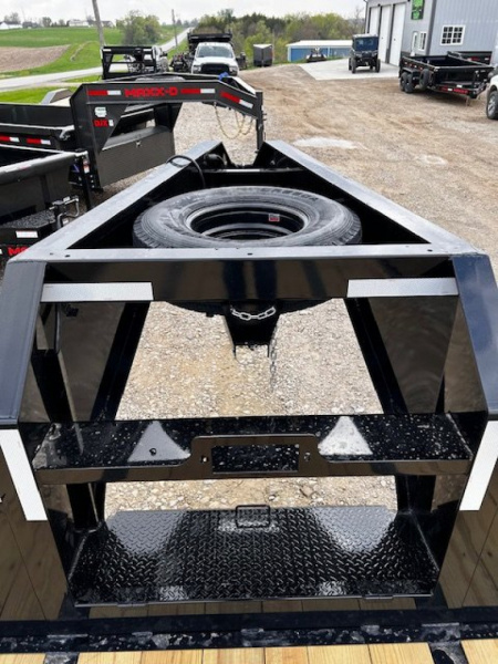 New 2026 MAXX-D LDX 102X32 LOW PRO DECKOVER GN ENGINEERED BEAM AND NECK24K GVWR Equipment Trailer