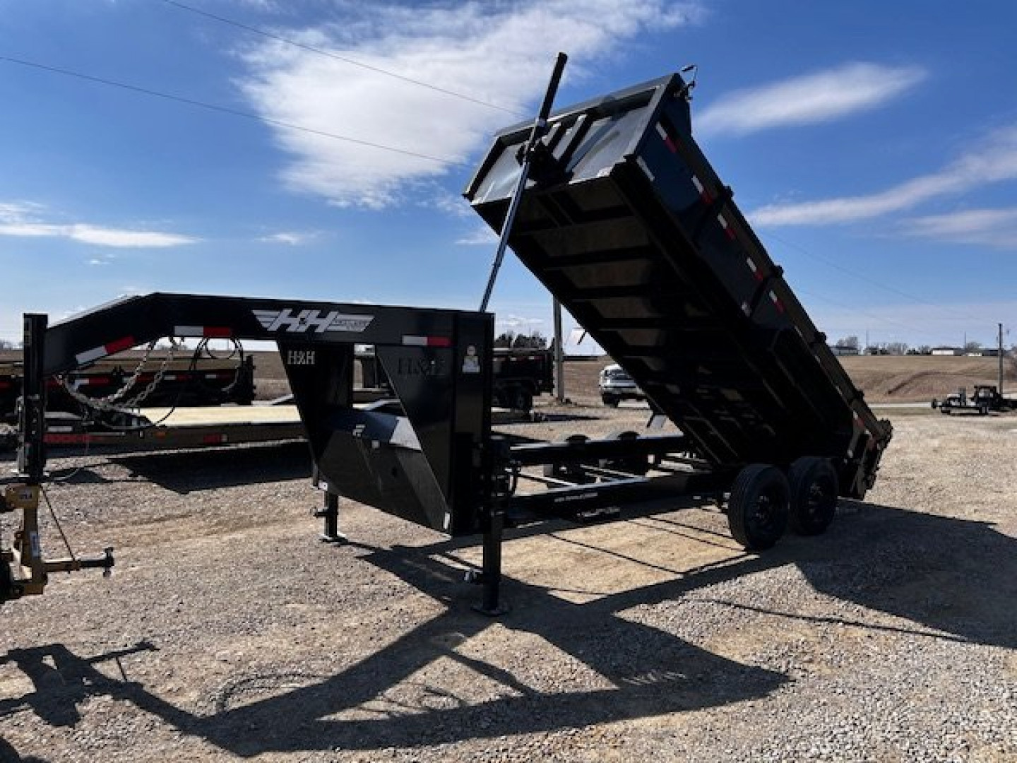 New 2025 H&H Trailers 83"X16' GN TOPLINE TELESCOPIC DUMP TRAILER 17.6K GVWR Dump Trailer