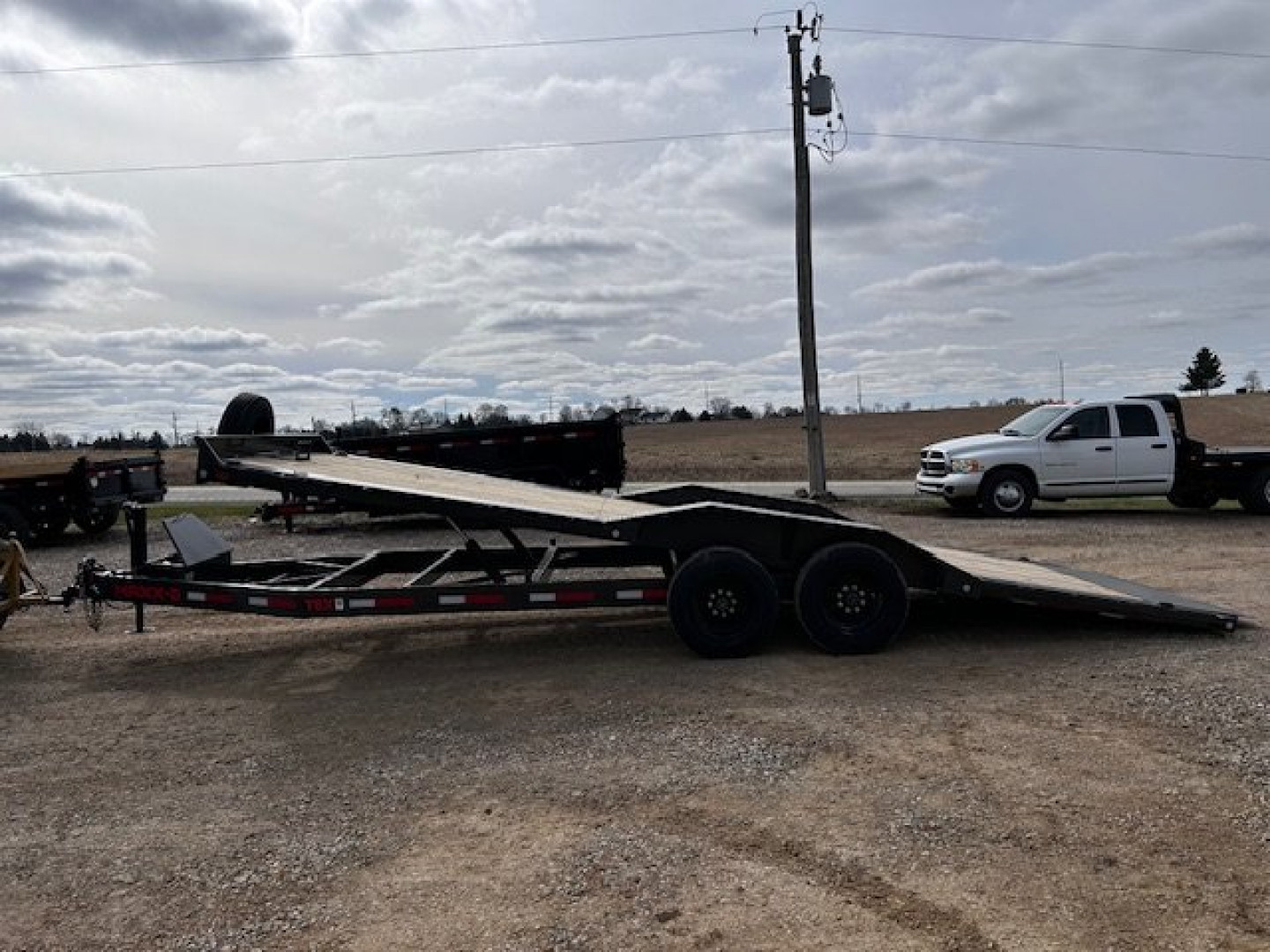 New 2025 MAXXD T8X 102X24 17.5k power tilt equipment/car trailer