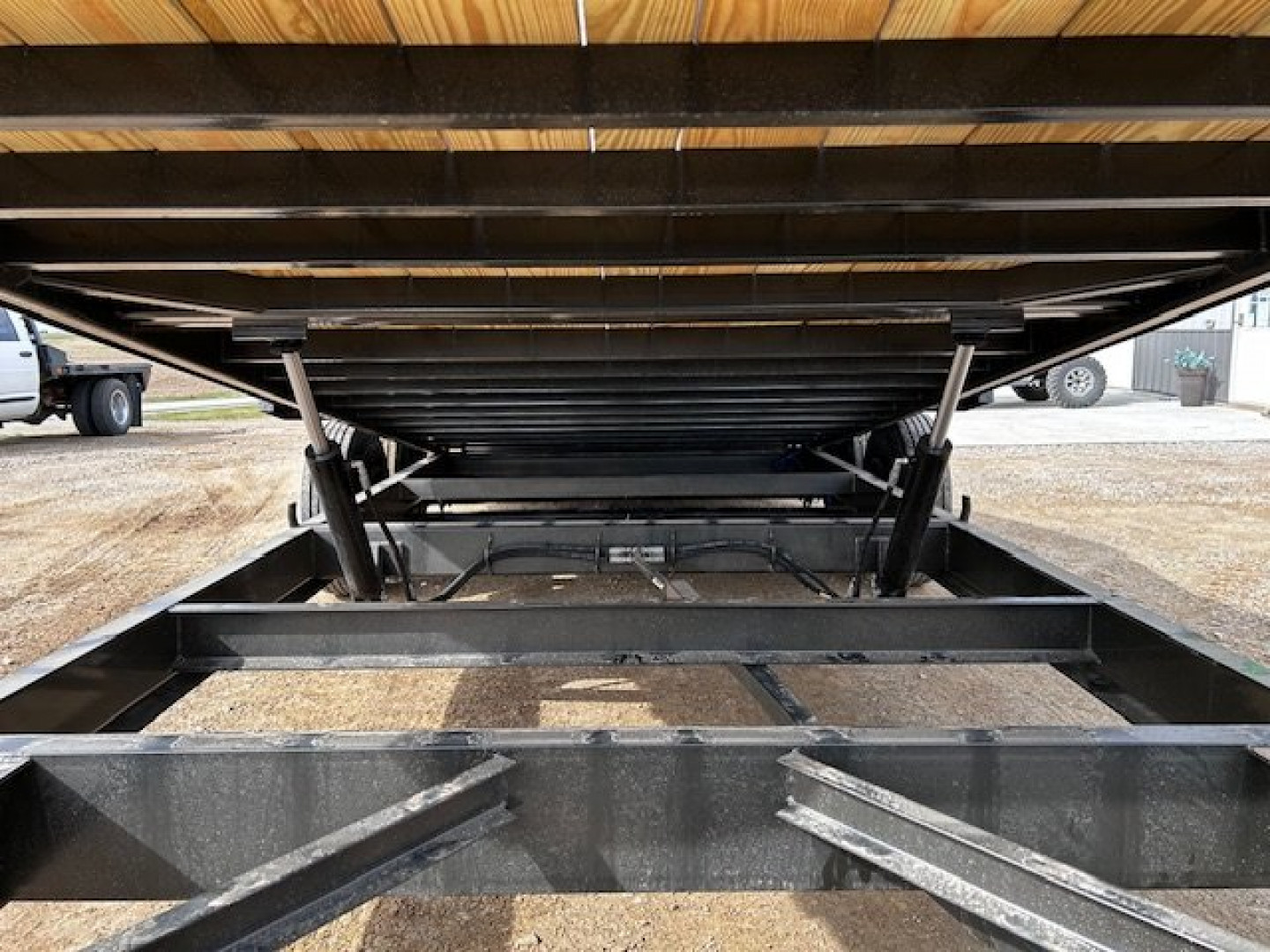 New 2025 MAXXD T8X 102X24 17.5k power tilt equipment/car trailer