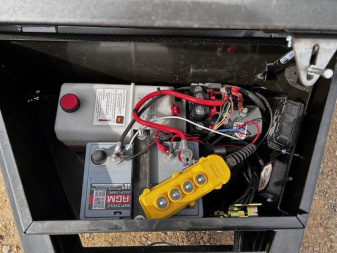 New 2025 MAXXD T8X 102X24 17.5k power tilt equipment/car trailer