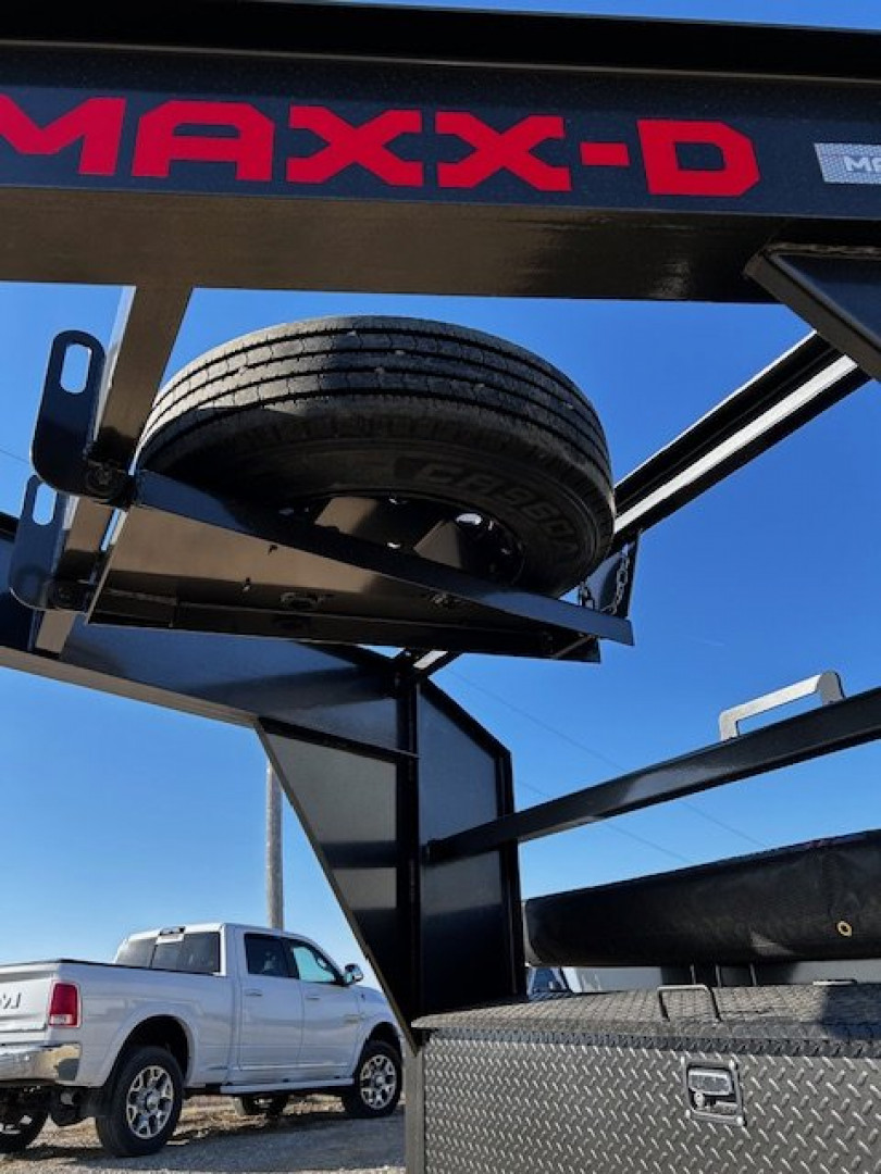 New 2025 MAXXD DJX 83"X16' GN 18K GVWR HD Dump Trailer