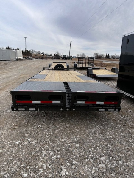 New 2025 MAXXD DOX 102"X24' DECKOVER BUMPER PULL 15.6 K GVWR 14 PLY Equipment Trailer