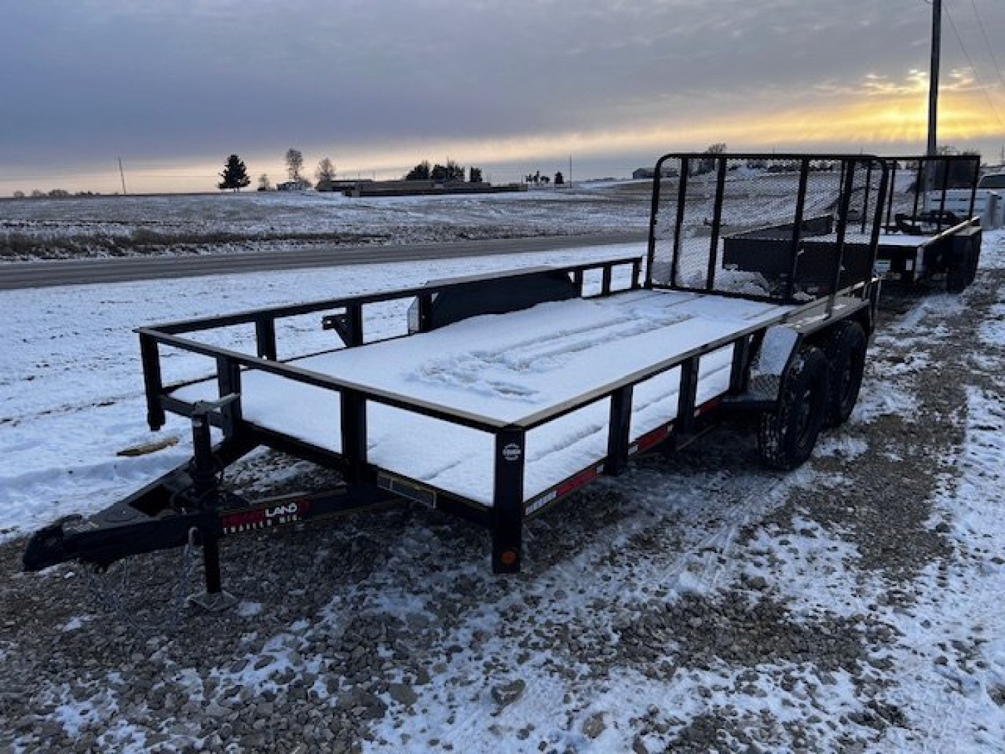 New 2025 HEARTLAND 82x16 4' tall gate Utility Trailer