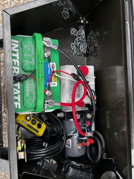 New 2025 MAXXD D7X 72X12 Dump Trailer 12K GVWR WIRELESS KIT/RAMPS/TARP 3' SIDES