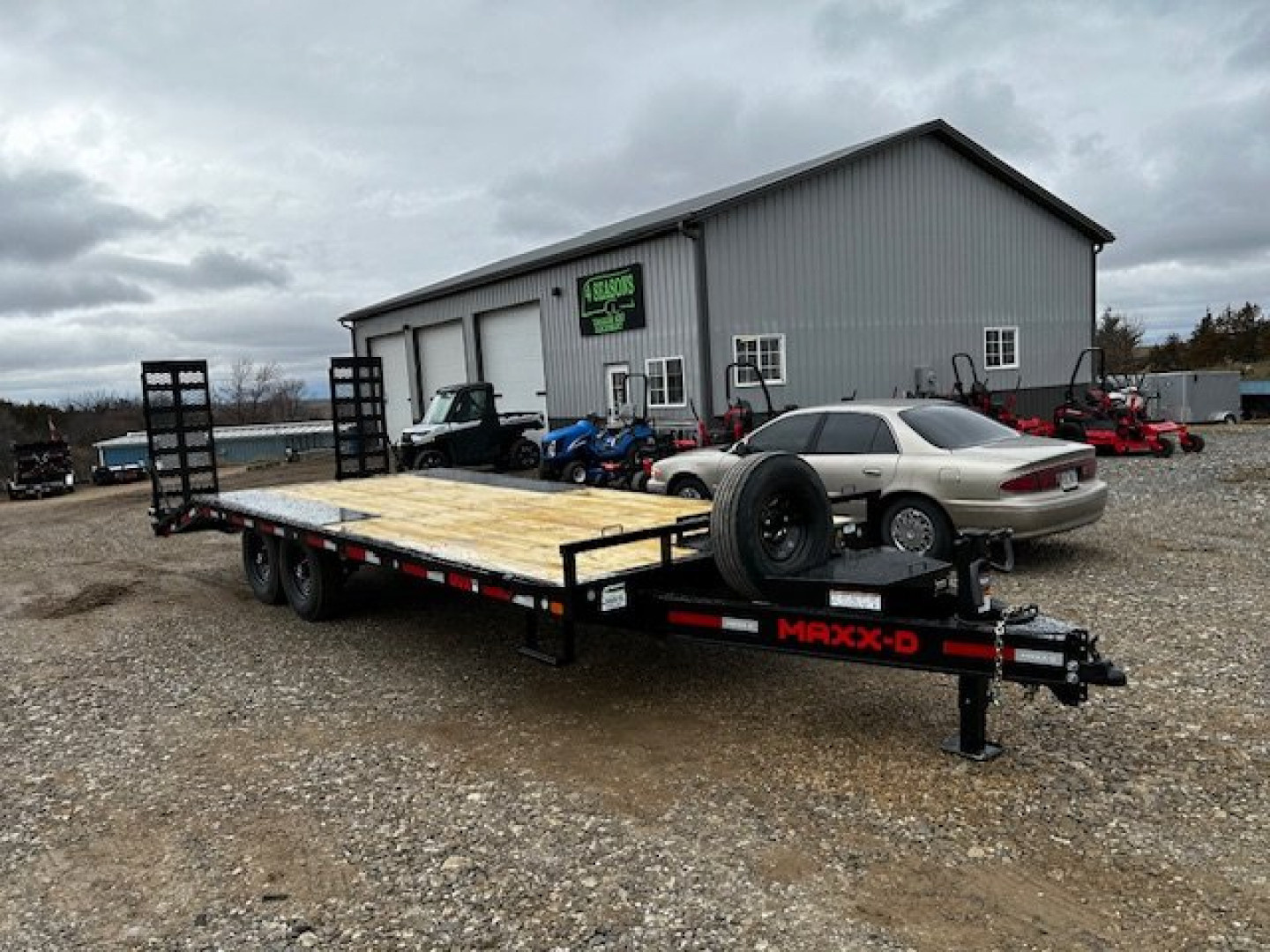 New YEAR END CLEARANCE SALE SAVE $$$ 2024 MAXXD DOX 102"X22' DECKOVER BUMPER PULL 15.6K GVWR Equipment Trailer