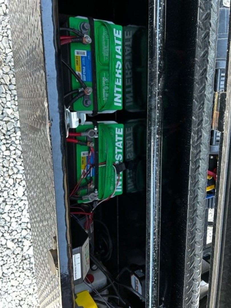 New 2023 MAXXD ROX DUMPSTER BIN TRAILER W 2'/4' SIDED BINS AND FLATBED GN 15,400 GVWR