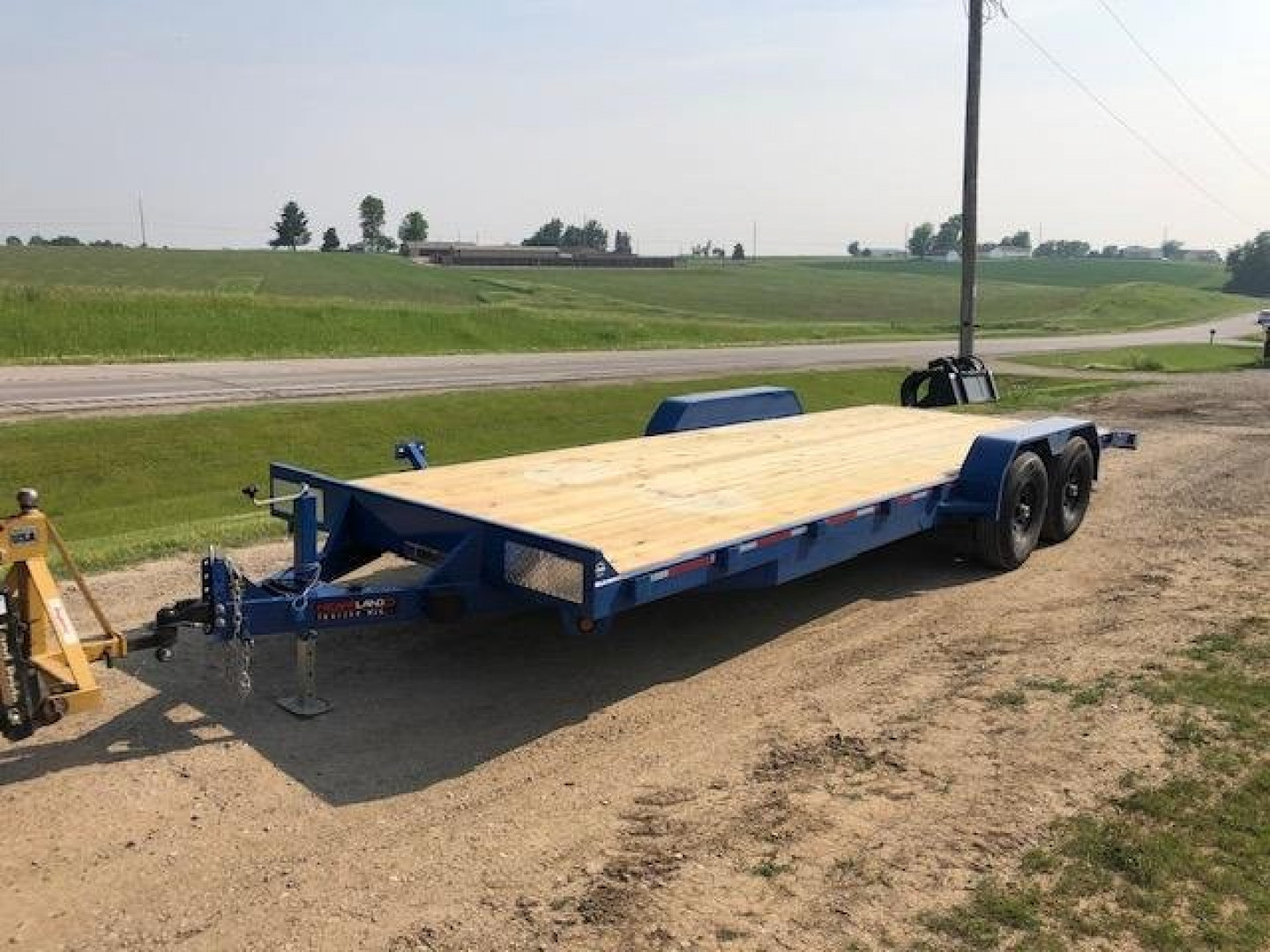 New 2023 HEARTLAND 82x22 10k car hauler Car / Racing Trailer