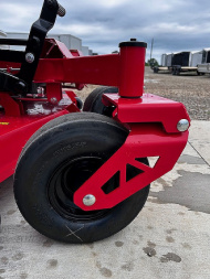 New 2025 Gravely New Gravely Commercial zero turn mower ZX 60 Kawasaki Lawn Equipment