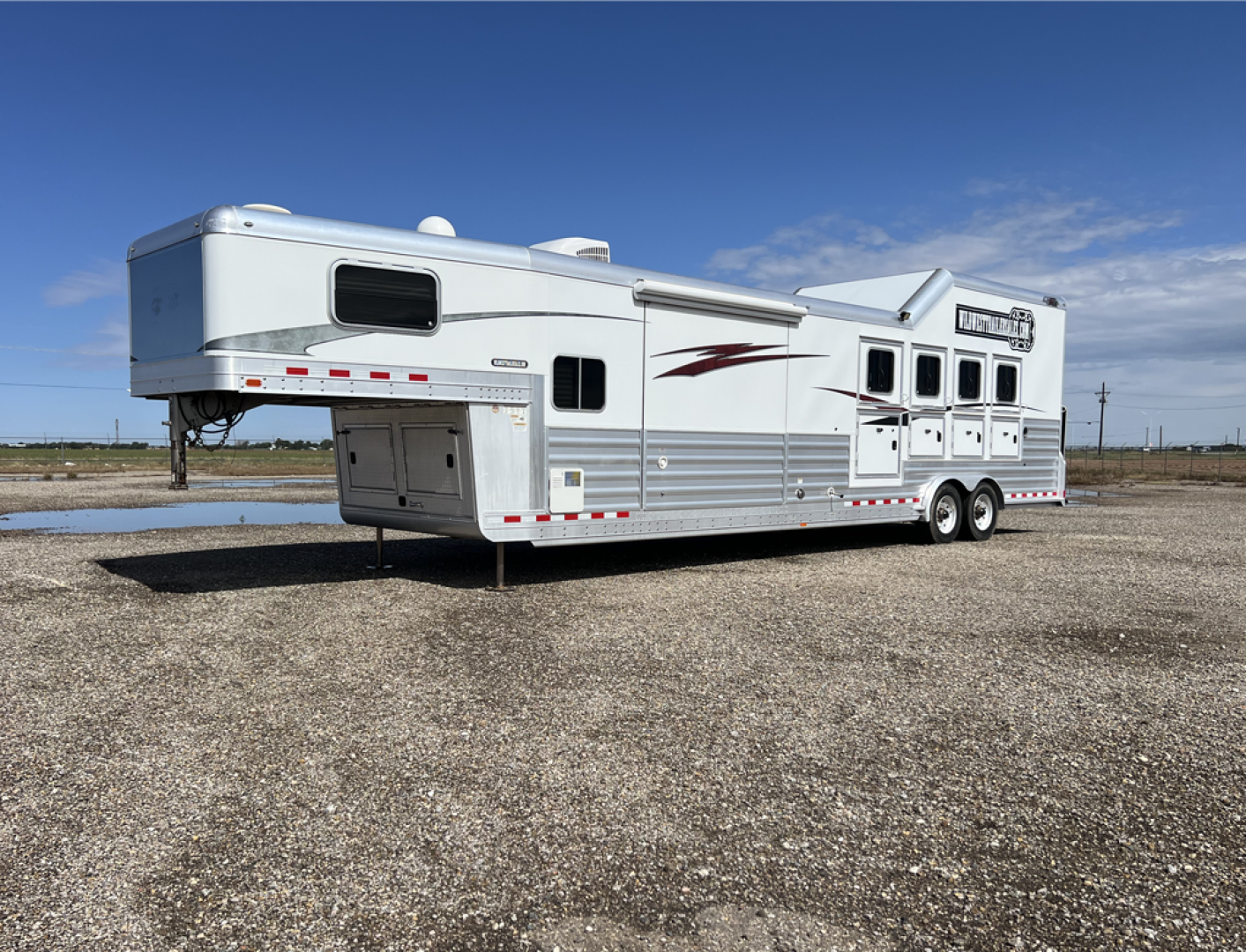 Used 2018 4-Star 4 Horse Living Quarters Horse Trailer