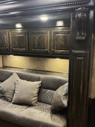 Used 2019 Platinum 5 Horse Reverse Load Platinum Living Quarters Horse Trailer