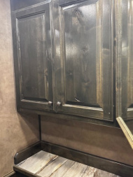 Used 2019 Platinum 5 Horse Reverse Load Platinum Living Quarters Horse Trailer