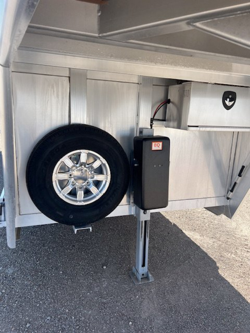 Used 2023 Cimarron 26' Stock Combo