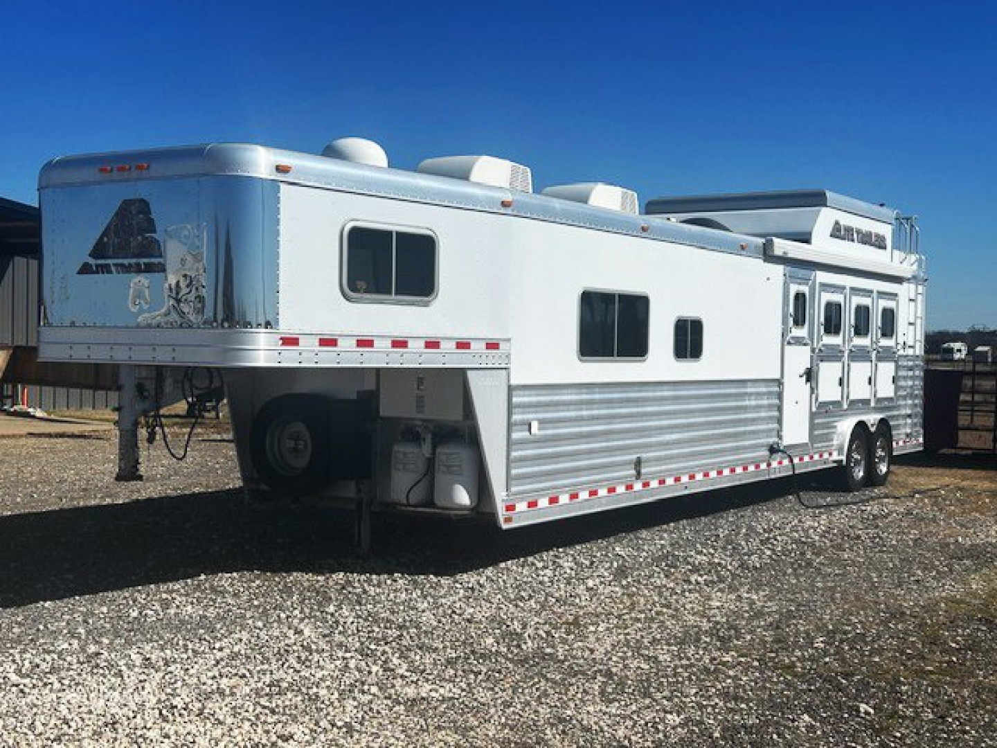 Used 2014 Elite 4 Horse Living Quarters Horse Trailer