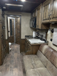 Used 2014 Elite 4 Horse Living Quarters Horse Trailer