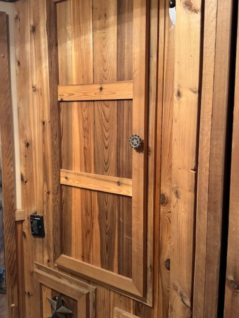 Used 2002 4 Horse C&C Living Quarters Horse Trailer