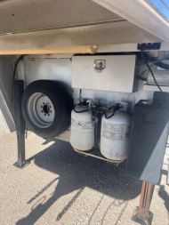 Used 2007 Bloomer 3 Horse Living Quarters Horse Trailer