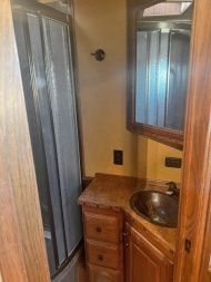 Used 2007 Bloomer 3 Horse Living Quarters Horse Trailer