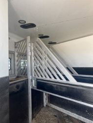 Used 2007 Bloomer 3 Horse Living Quarters Horse Trailer