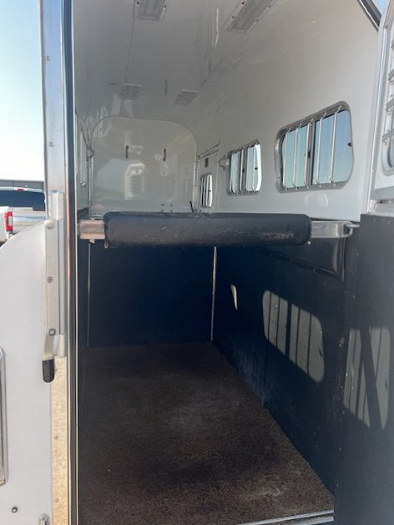 Used 2017 Zanetti One Horse Inline Trailer
