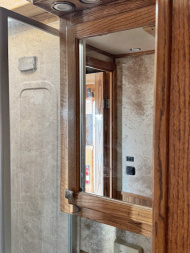 Used 2006 Platinum 4 Horse Living Quarters Horse Trailer