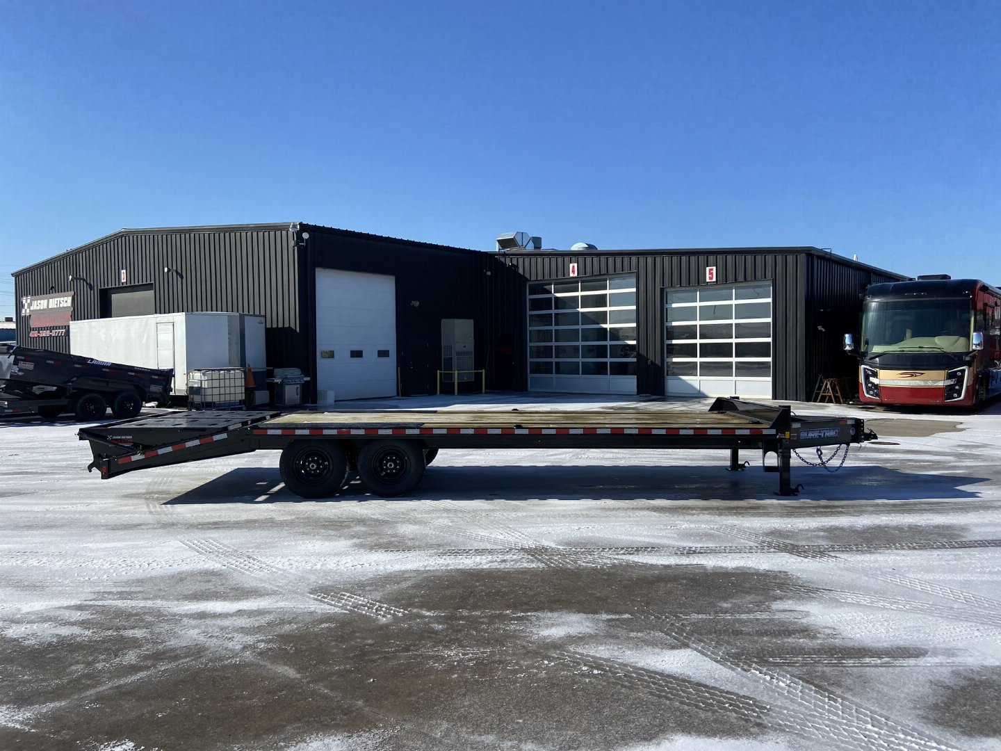 New Sure-Trac 20' (+5) Heavy Duty Beavertail Deckover Trailer