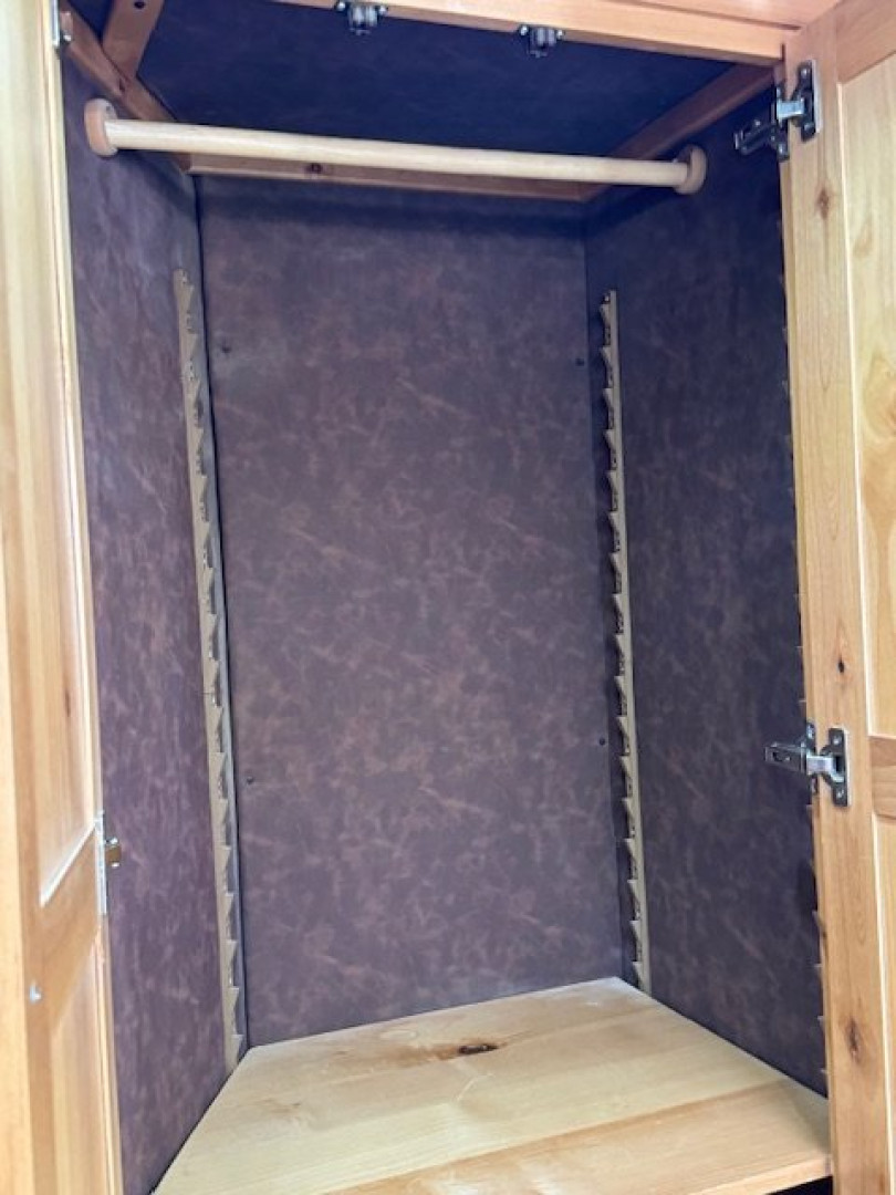 Used 2019 Logan Coach 4 Horse P/C Load Living Quarter Horse Trailer