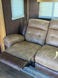 Used 2019 Logan Coach 4 Horse P/C Load Living Quarter Horse Trailer