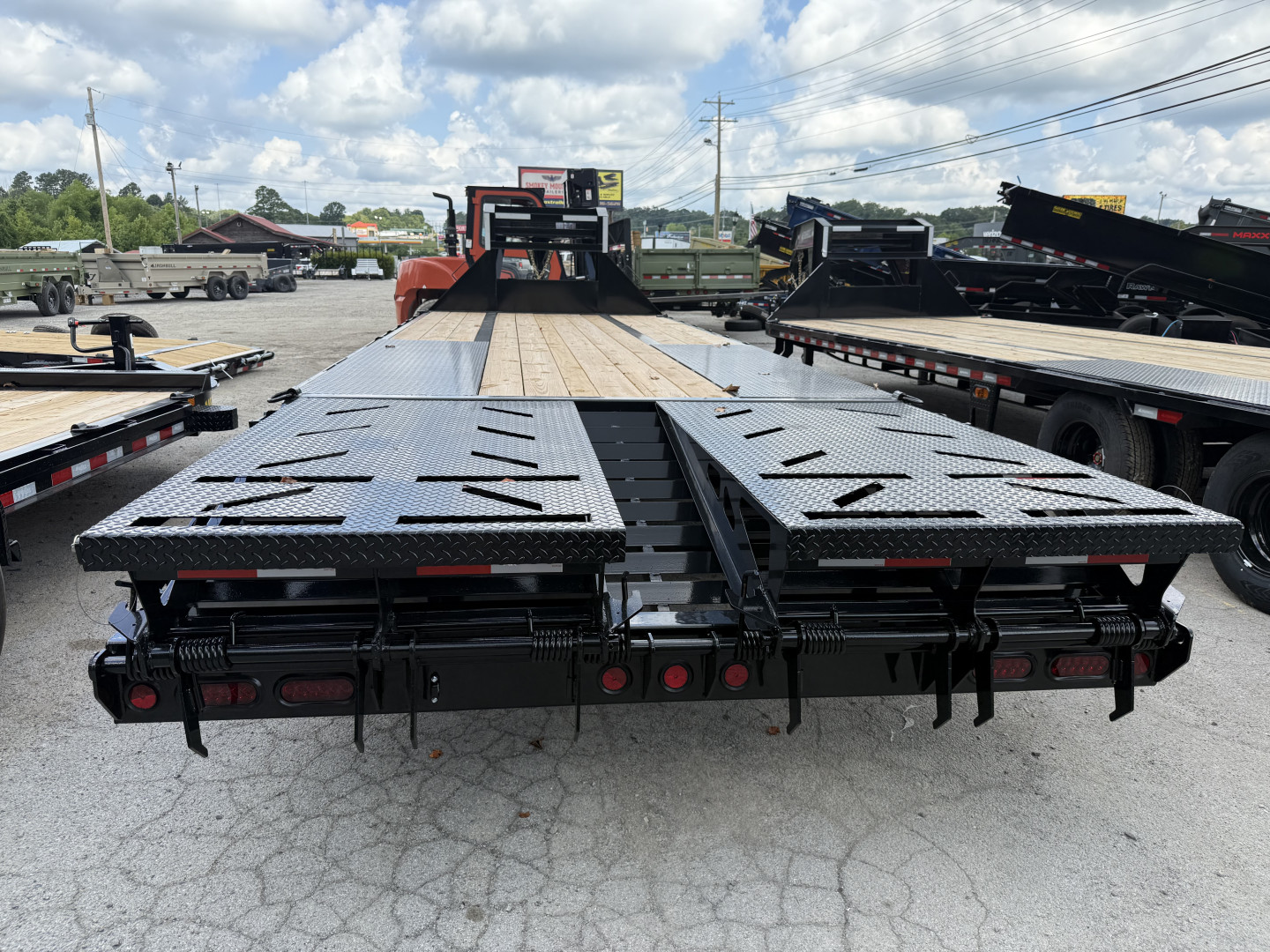 New 2026 Iron Bull FLG 20K 20+5 HYD JACK Equipment Trailer