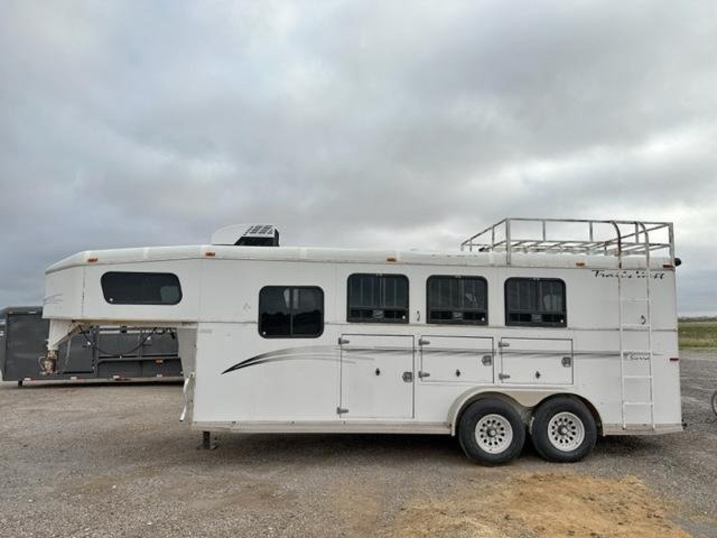 Used 2000 3 Horse Trails West Horse Trailer