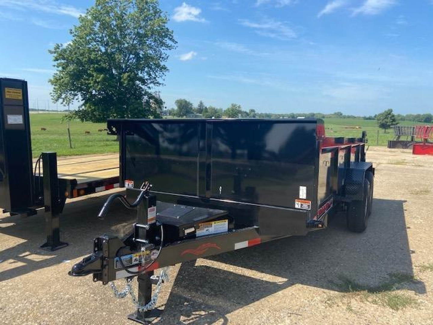 New 2024 Trailerman Trailers Inc. Dump Trailer