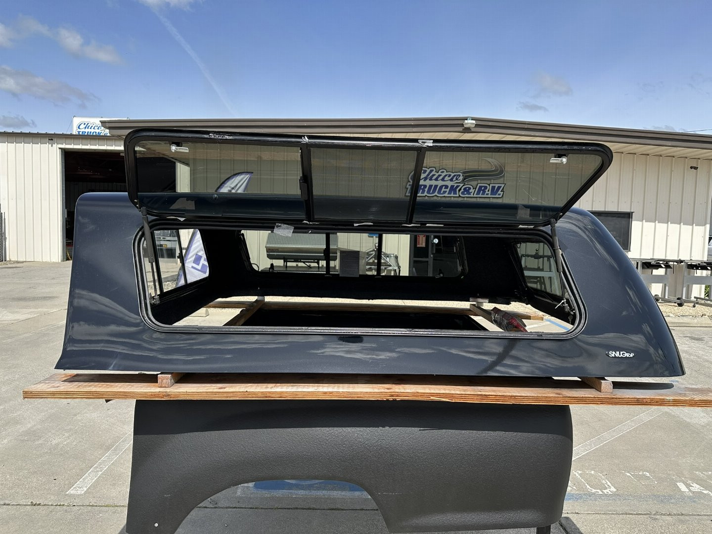 New SnugTop Rebel Truck Cap 2023-Current Super Duty