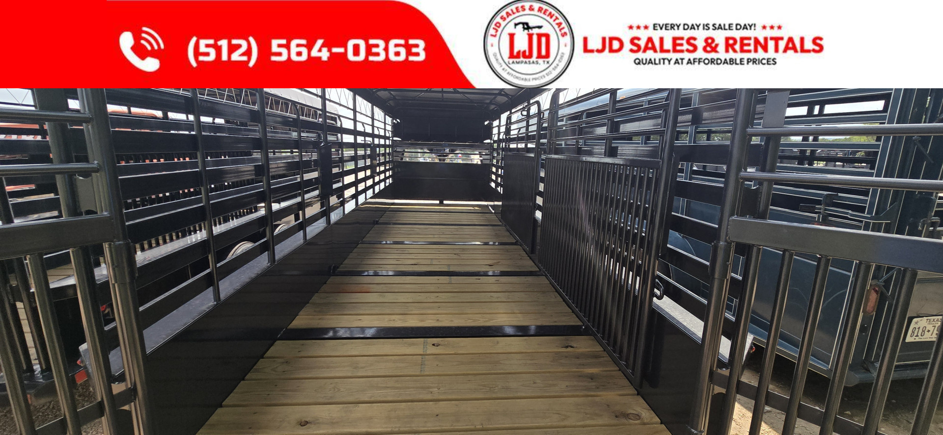 New 2025 Delco - Gooseneck Livestock Trailer 6'8 X 24'