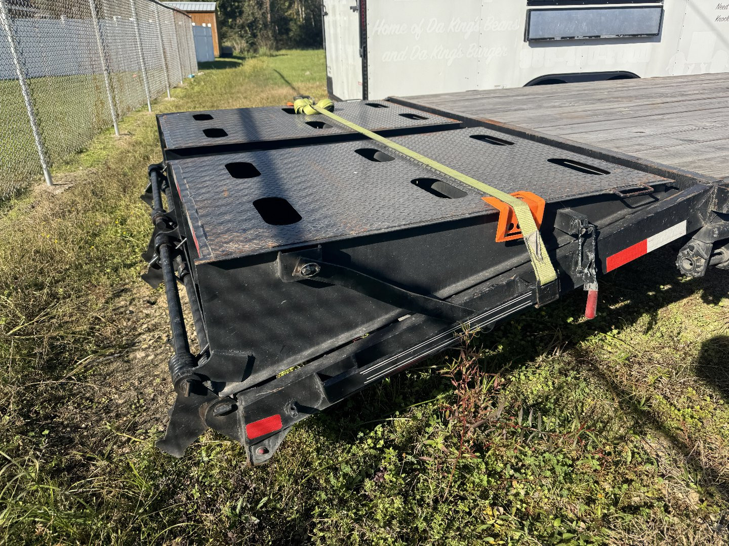 Used 2024 Trail Maxx 102"x 40 Deckover Trailer