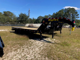 New 2025 Big Tex Trailers 8.5x20+5 25GN Equipment Trailer