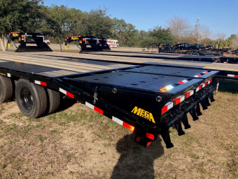 New 2024 Big Tex Trailers 8.5x30+5 22GN Equipment Trailer