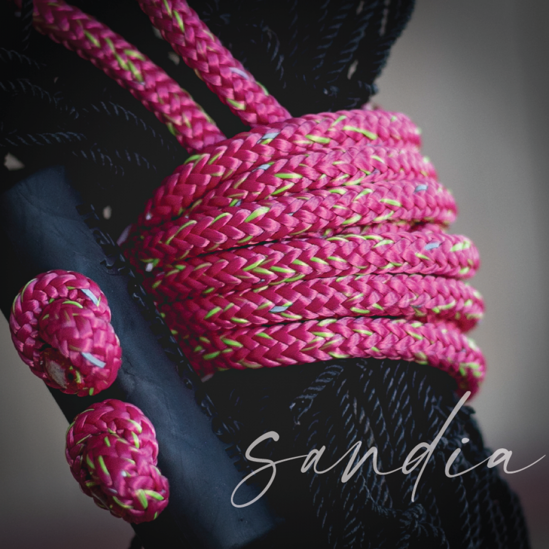 New 2025 Hay Chix Half Bale Slow Feed Net Farm / Ranch