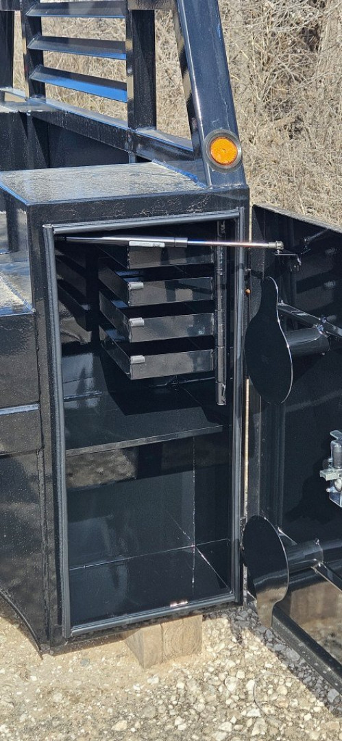 New 2025 Pronghorn 8400UTD Short Bed Ram UT Truck Bed