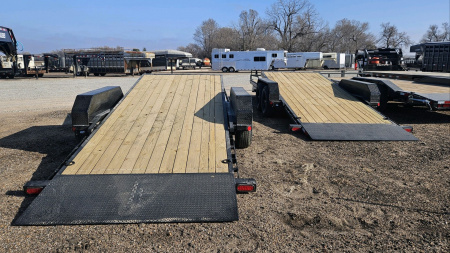 New 2025 PJ TRAILERS 83" x 22' 6" Channel Equipment Tilt Trailer