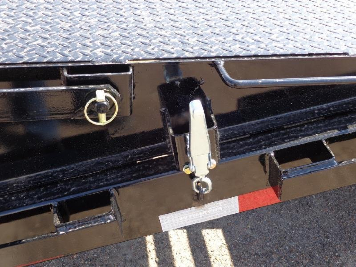 New 2025 PJ TRAILERS 102" x 34' Low-Pro Flatdeck with 12K Duals (LD) Flatbed Trailer