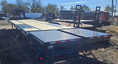 New 2025 PJ TRAILERS 102" x 34' Low-Pro Flatdeck with 12K Duals (LD) Flatbed Trailer