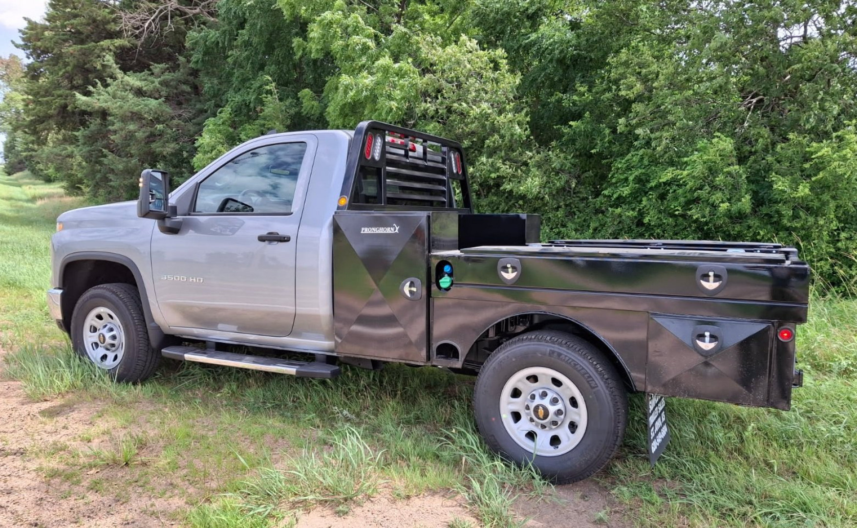 New 2026 Pronghorn 8700 UT Truck Bed