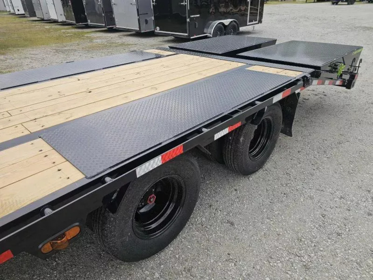 New 2025 Load Trail BRAND NEW 102X30 25900 GVWR GOOSENECK MAX RAMPS ...