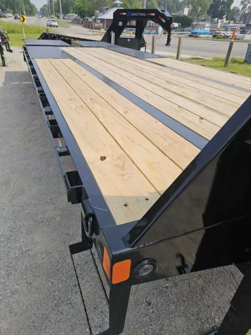 New 2025 Load Trail BRAND NEW 102X25 24K GOOSENECK MAX RAMPS TANDEM ...