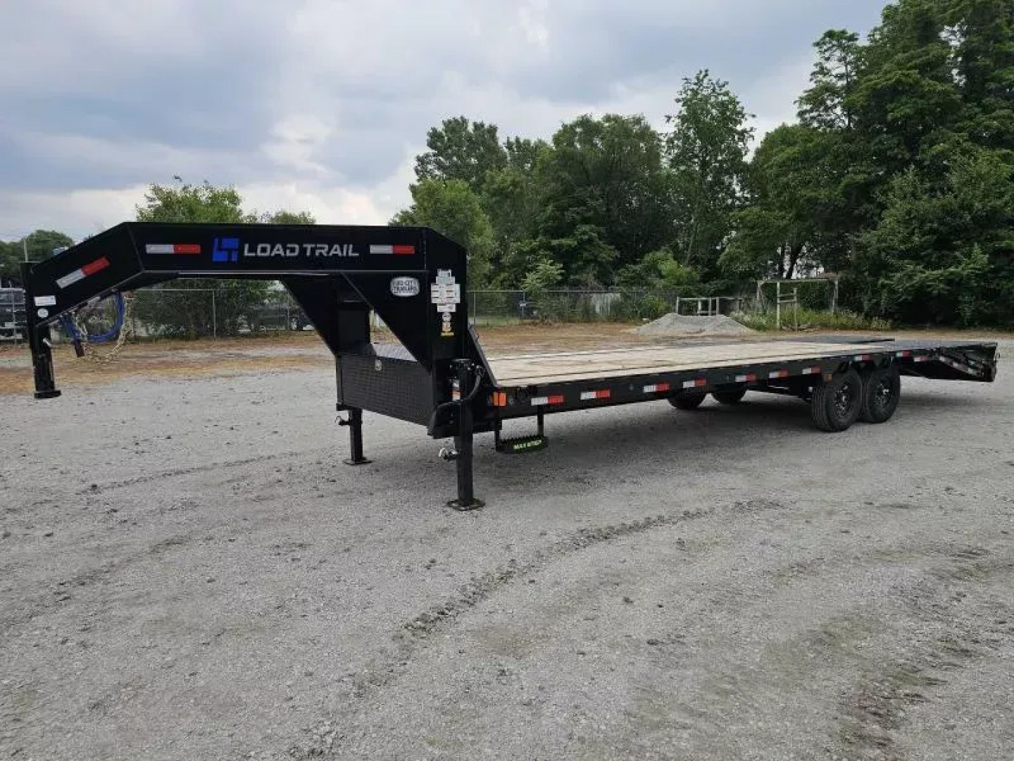 New 2025 Load Trail 2025 GOOSENECK 102X28 14K GVWR MAX RAMPS CAR ...
