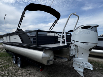 New 2024 FLAGSHIP D25B TRITOON w/SUZUKI DF300 **FREE JB Lund Bunk Trailer or Vertical Lift w/Purchase -- Up to a $7995 Value!!