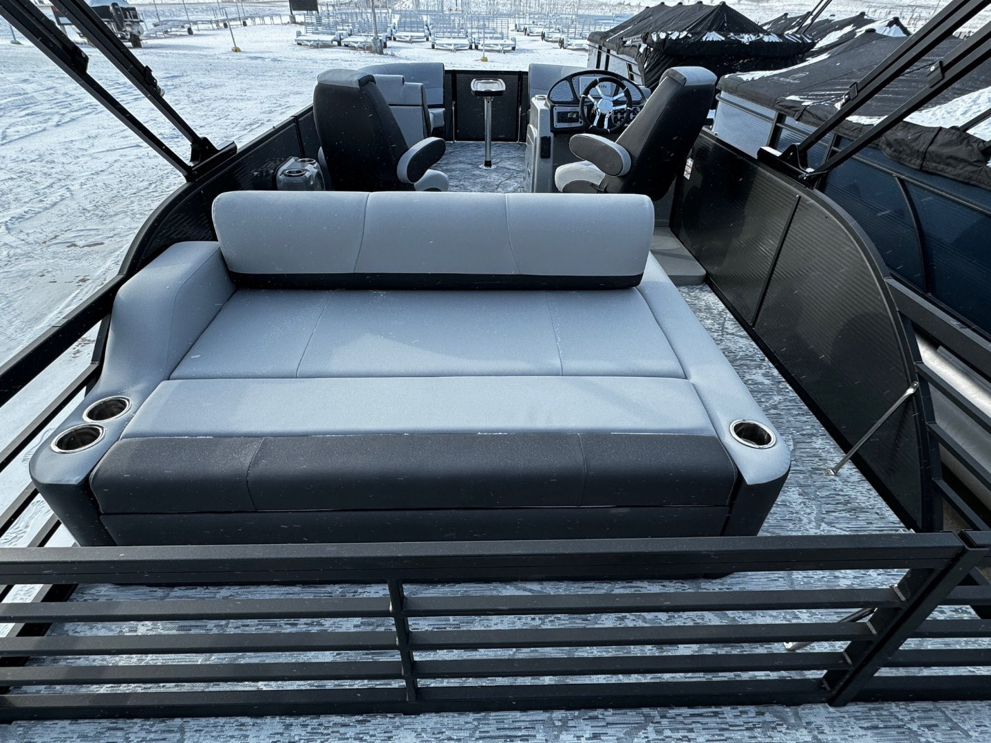 New 2024 FLAGSHIP D22B TRITOON w/SUZUKI DF250 **FREE JB Lund Bunk Trailer or Vertical Lift w/Purchase -- Up to a $7995 Value!!
