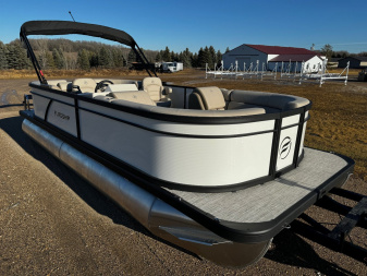 New 2024 Flagship E22CU w/Suzuki DF115W **FREE BUNK TRAILER or PONTOON LIFT - UP TO $7995 VALUE**